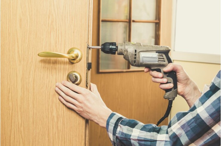 Emergency Locksmith Services in Florida: Rapid Response for Urgent Security Needs