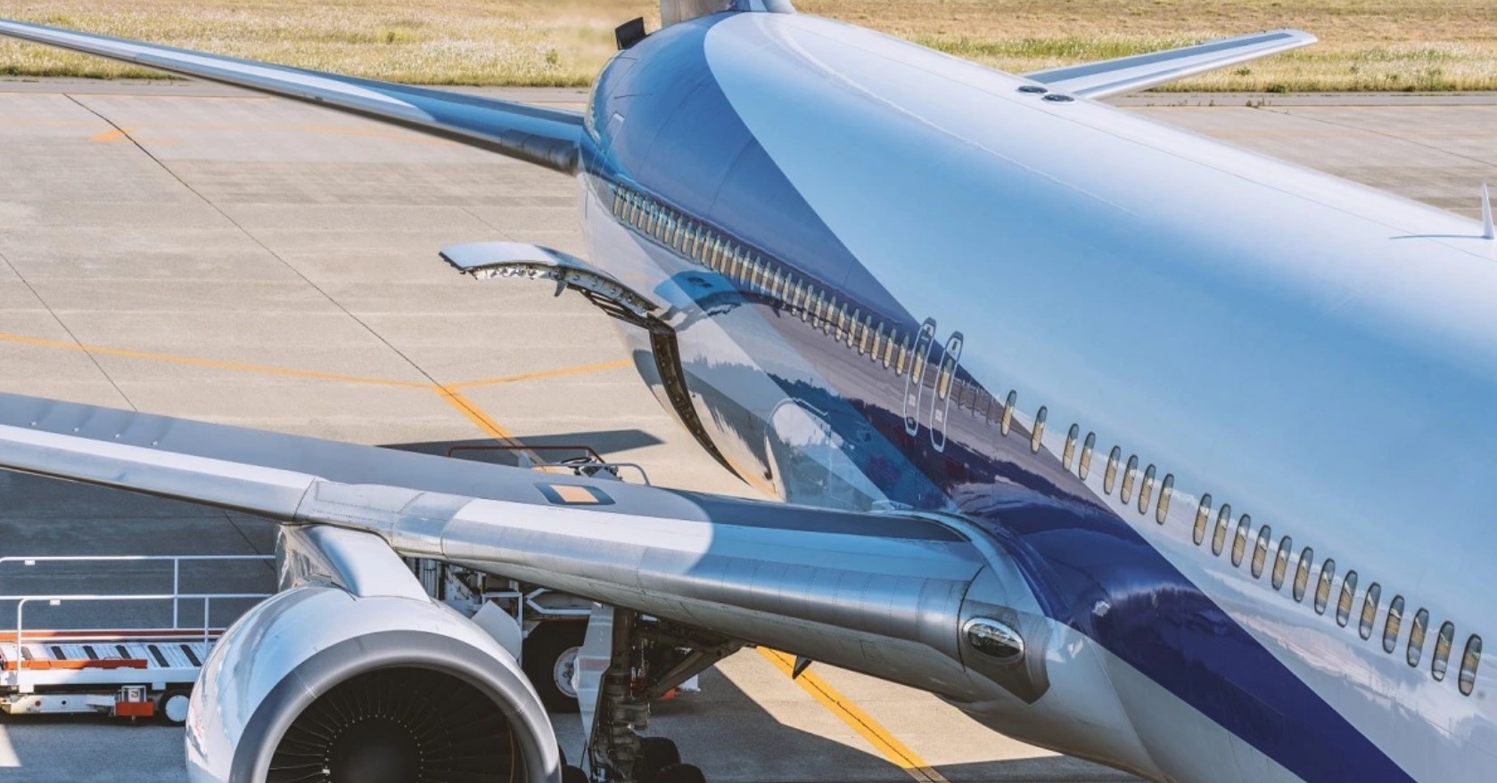 A Guide to the Different Grades of Aircraft Engine Oils